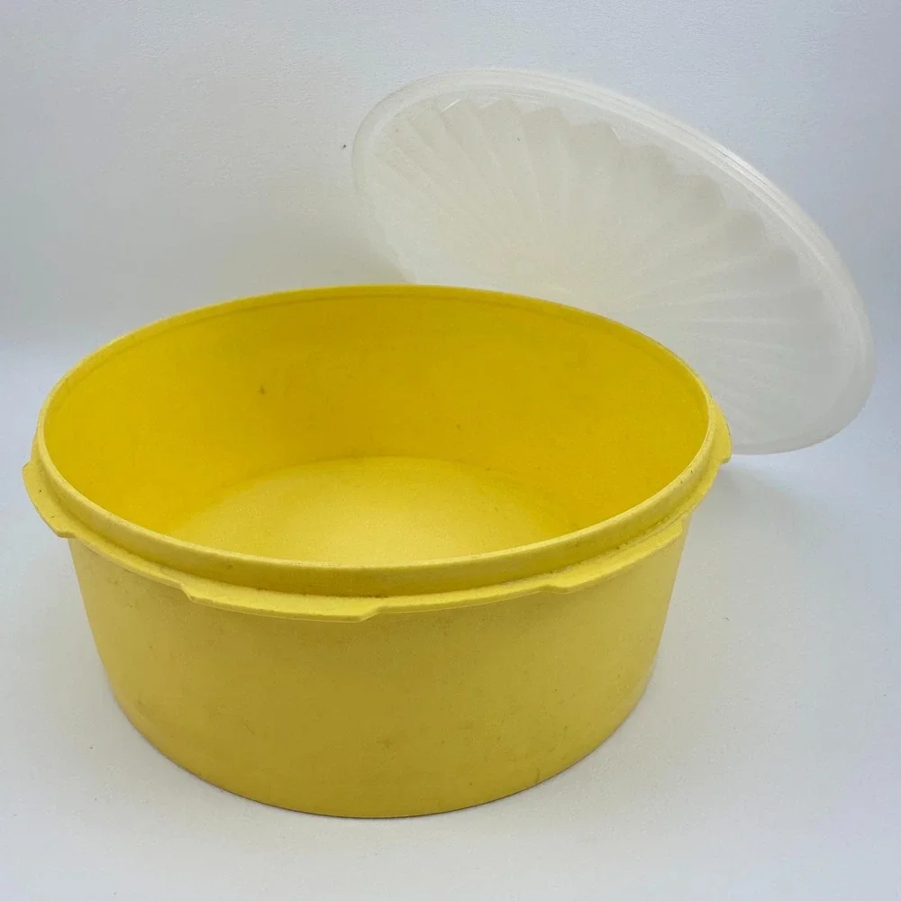 Tupperware Servalier Storage Containers Orange Yellow Set of 2 w/Clear Lids 1204